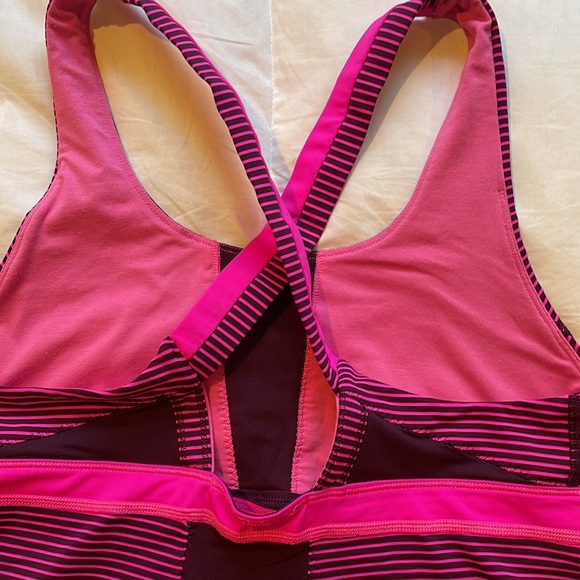 Lululemon Stuff Your Bra Tank Top II in Hyper Stripe Raspberry Glo Light Size 8 - Picture 6 of 10